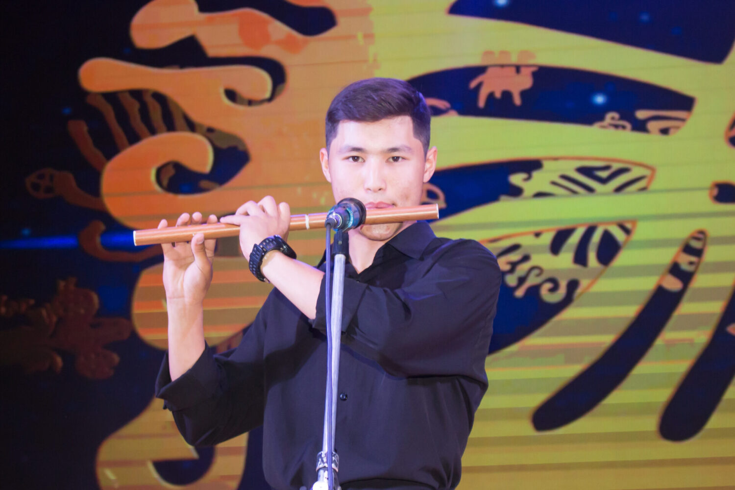 КОМУЗ – ТҮБӨЛҮК ЫЙЫК ӨНӨР