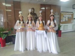 ЭЛ АРАЛЫК СИМПОЗИУМ ӨЗ ИШИН БАШТАДЫ