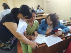 ТАРБИЯ МАСЕЛЕСИН ТАЛКУУГА АЛГАН СИМПОЗИУМ