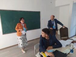 ТАРБИЯ МАСЕЛЕСИН ТАЛКУУГА АЛГАН СИМПОЗИУМ