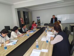 ТАРБИЯ МАСЕЛЕСИН ТАЛКУУГА АЛГАН СИМПОЗИУМ