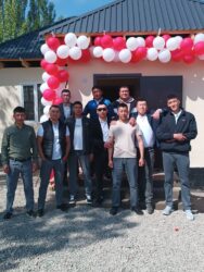 БҮТҮРҮҮЧҮЛӨР ЖАЛГЫЗ БОЙ ЭНЕГЕ ҮЙ КУРУП БЕРИШТИ