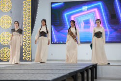 МИНИСТР ОШМУНУН СТУДЕНТИ ТАРТКАН СҮРӨТТҮ САТЫП АЛДЫ