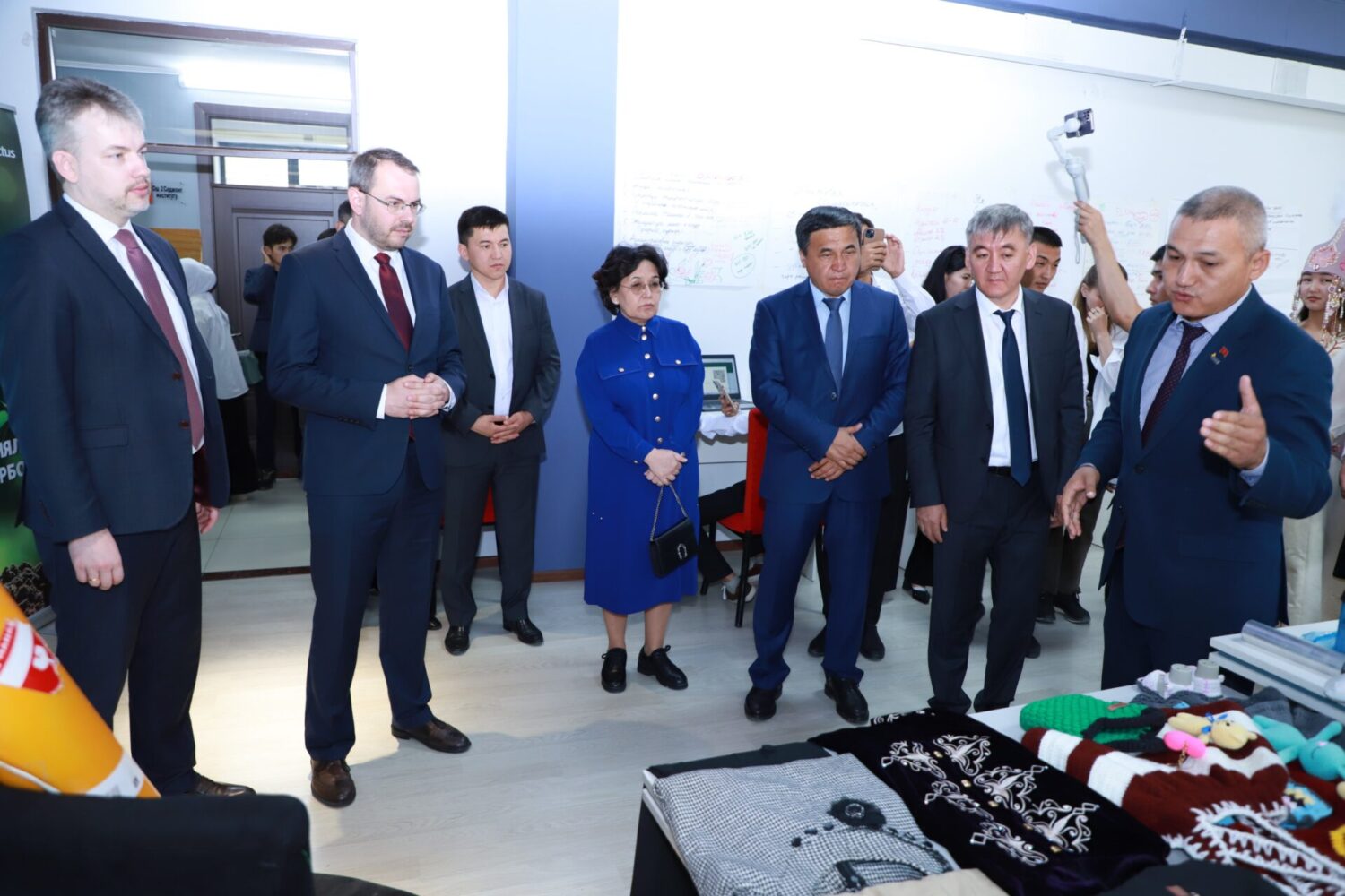 ОШМУДА БОРБОР АЧЫЛДЫ