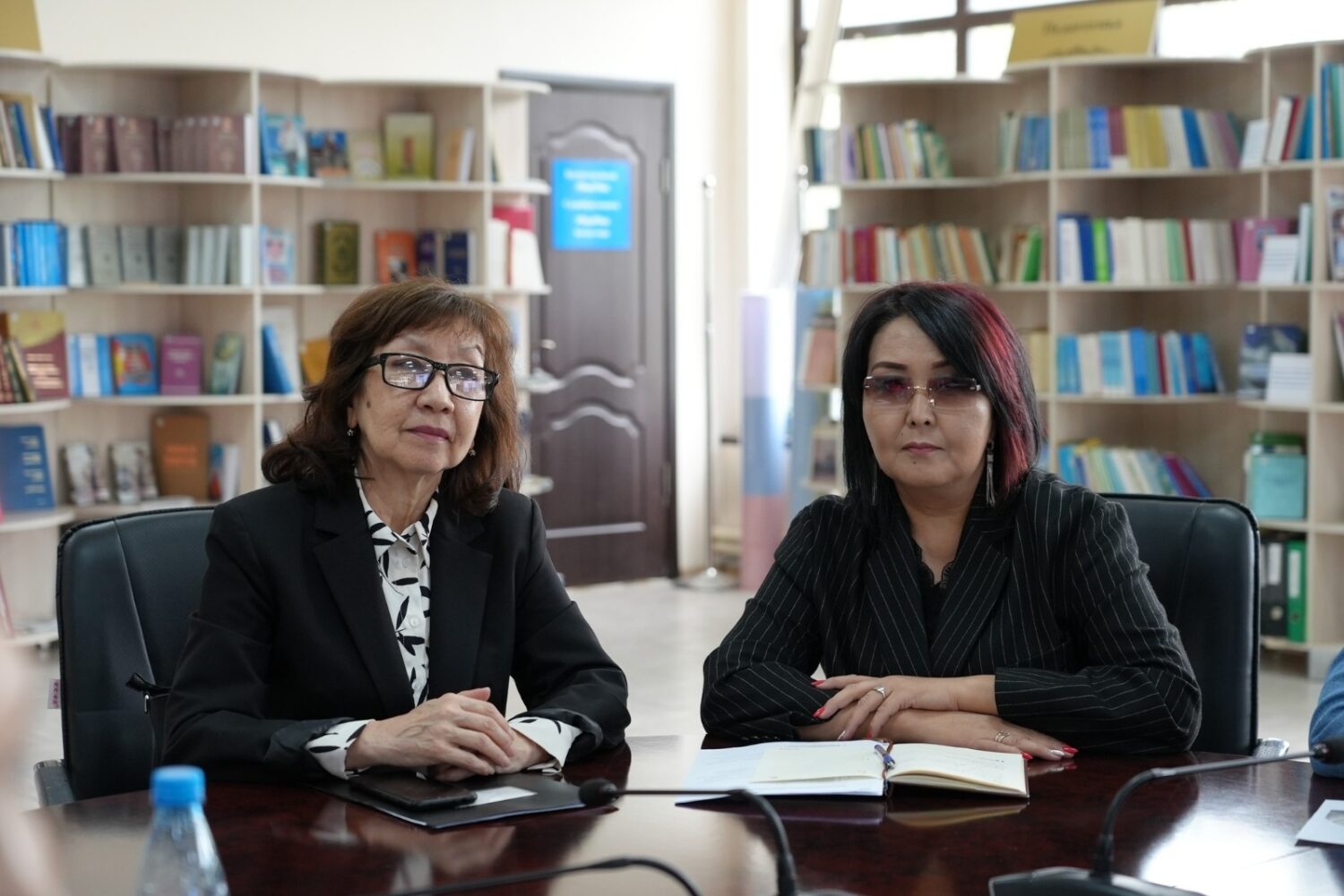 МАГРИФА РАХИМОВАНЫН ЖАРКЫН ЭЛЕСИНЕ АРНАЛГАН «КЫРГЫЗ ПЕДАГОГИКАСЫНЫН УЛУУ УСТАТЫ” АТТУУ ЖОЖДОР АРАЛЫК СЕМИНАР ӨТТҮ