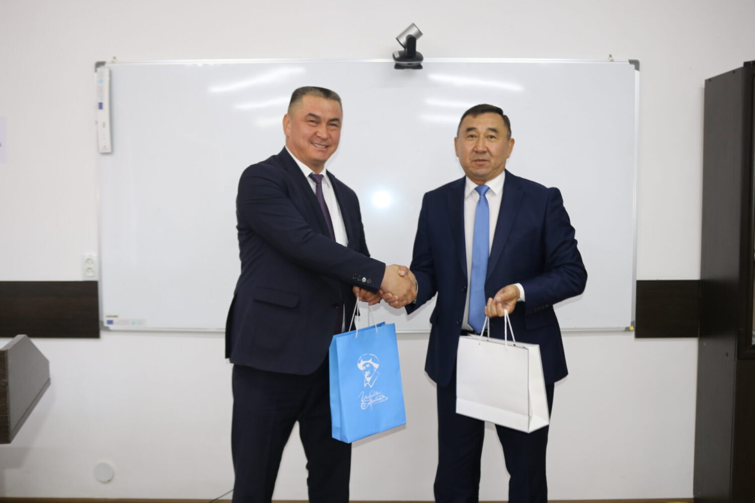 ЫМУ МЕНЕН КМУ КЫЗМАТТАШАТ