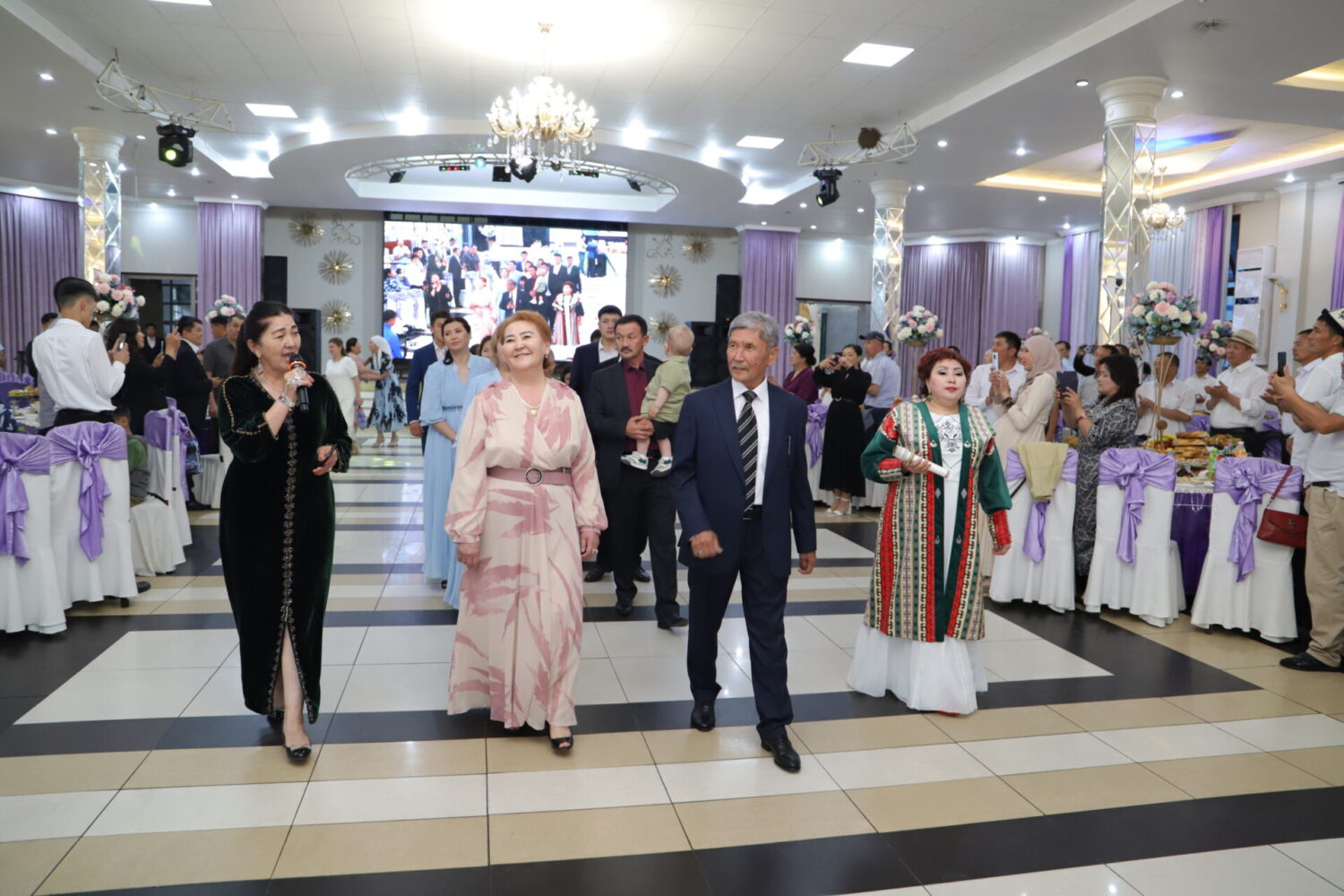 АРДАКТУУ ОКУТУУЧУ МУРЗАШ ЖУМАБАЕВ 70 ЖАШТА