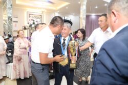 АРДАКТУУ ОКУТУУЧУ МУРЗАШ ЖУМАБАЕВ 70 ЖАШТА