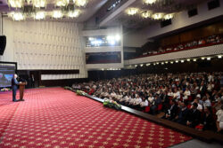 НУРЛАНБЕК ШАКИЕВ КЫРГЫЗ УЛУТТУК АГРАРДЫК УНИВЕРСИТЕТИНИН 90 ЖЫЛДЫК МААРЕКЕСИНЕ АРНАЛГАН САЛТАНАТКА КАТЫШТЫ