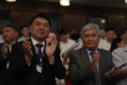 НУРЛАНБЕК ШАКИЕВ КЫРГЫЗ УЛУТТУК АГРАРДЫК УНИВЕРСИТЕТИНИН 90 ЖЫЛДЫК МААРЕКЕСИНЕ АРНАЛГАН САЛТАНАТКА КАТЫШТЫ