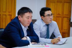 ОКУУ КИТЕПТЕРИН ЖАНА ANGLIA EXAMINATIONS ОКУТУУ УСУЛДАРЫН АПРОБАЦИЯЛОО МАСЕЛЕСИ ТАЛКУУЛАНДЫ