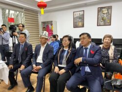 В НАРЫНСКОМ ГОСУДАРСТВЕННОМ УНИВЕРСИТЕТЕ ОТКРЫЛИ ЦЕНТР КИТАЙСКОГО ЯЗЫКА И КУЛЬТУРЫ