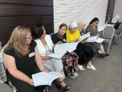 БИШКЕКТЕ ОКУУЧУЛАРДЫН СЕРГЕК ЖАШОО ОБРАЗЫН КАЛЫПТАНДЫРУУГА АРНАЛГАН ПИЛОТТУК ТРЕНИНГ ӨТТҮ