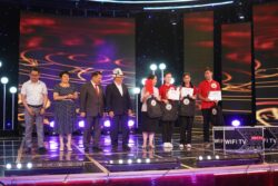 “МАНАС ТААНУУ” ТЕЛЕТАЙМАШЫНЫН ЖЕҢҮҮЧҮЛӨРҮ СЫЙЛАНДЫ