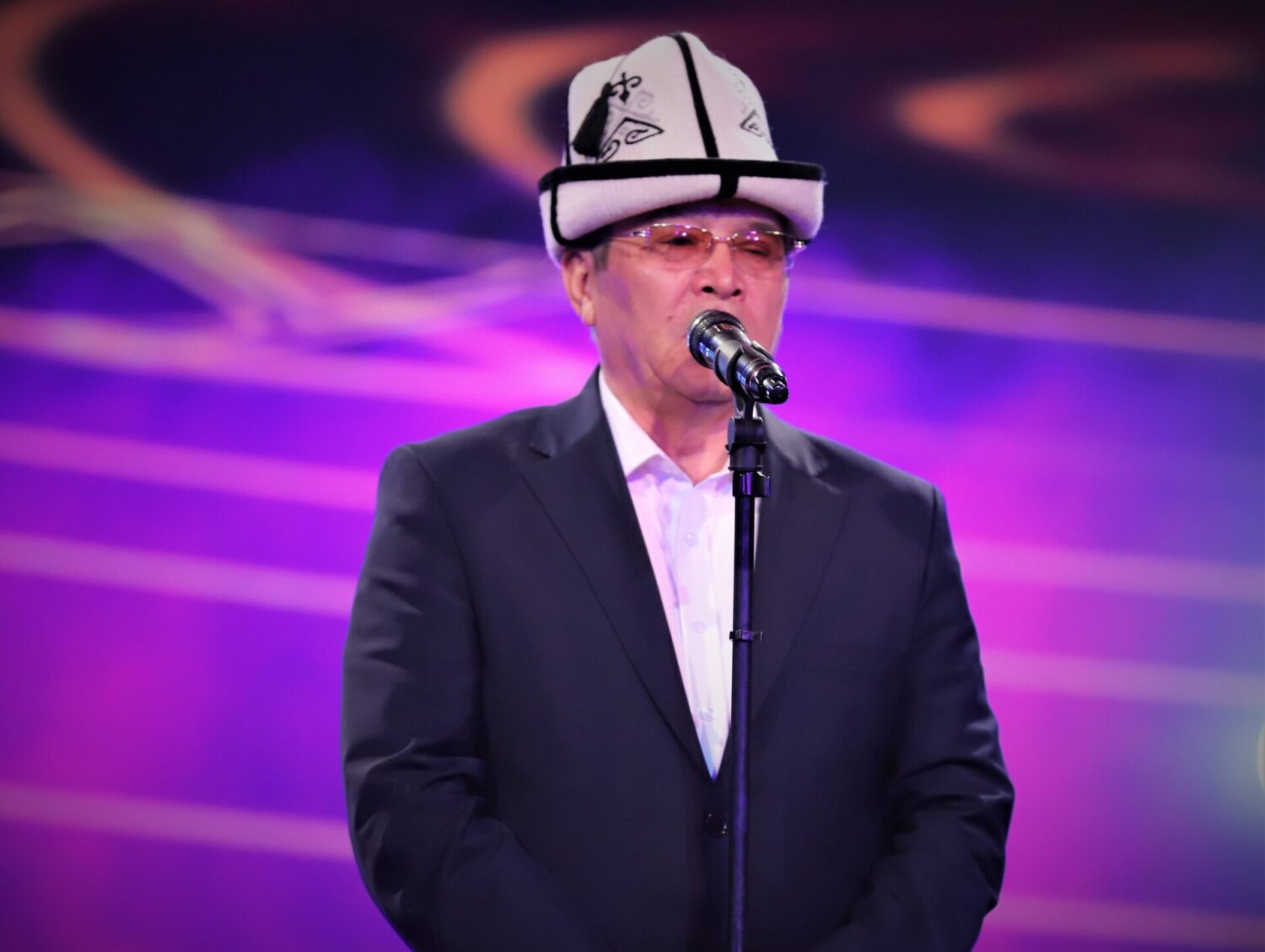 “МАНАС ТААНУУ” ТЕЛЕТАЙМАШЫНЫН ЖЕҢҮҮЧҮЛӨРҮ СЫЙЛАНДЫ