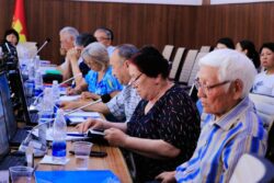 «КУТ БИЛИМ» —  20-КЫЛЫМДЫН БИЛИМ БЕРҮҮСҮНҮН «САНЖЫРАСЫ», 21-КЫЛЫМДЫН «НУР ЧАТЫРЫ»