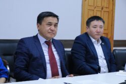 “БИЛИМ АРКЫЛУУ ӨЛКӨНҮ ӨНҮКТҮРСӨ БОЛОТ”