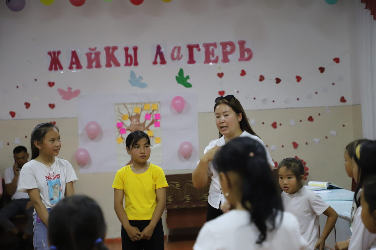 20 МИҢДЕН АШУУН БАЛА ОКУУ ЖАНА ЭСЕП ЛАГЕРЛЕРИНЕ КАТЫШУУДА