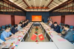 ОШМУ СИАНЬ СЫЮАНЬ УНИВЕРСИТЕТИ МЕНЕН КЫЗМАТТАШАТ