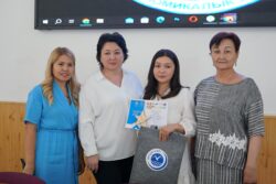 ОЛИМПИАДАНЫН ЖЕҢҮҮЧҮЛӨРҮ СЫЙЛАНДЫ