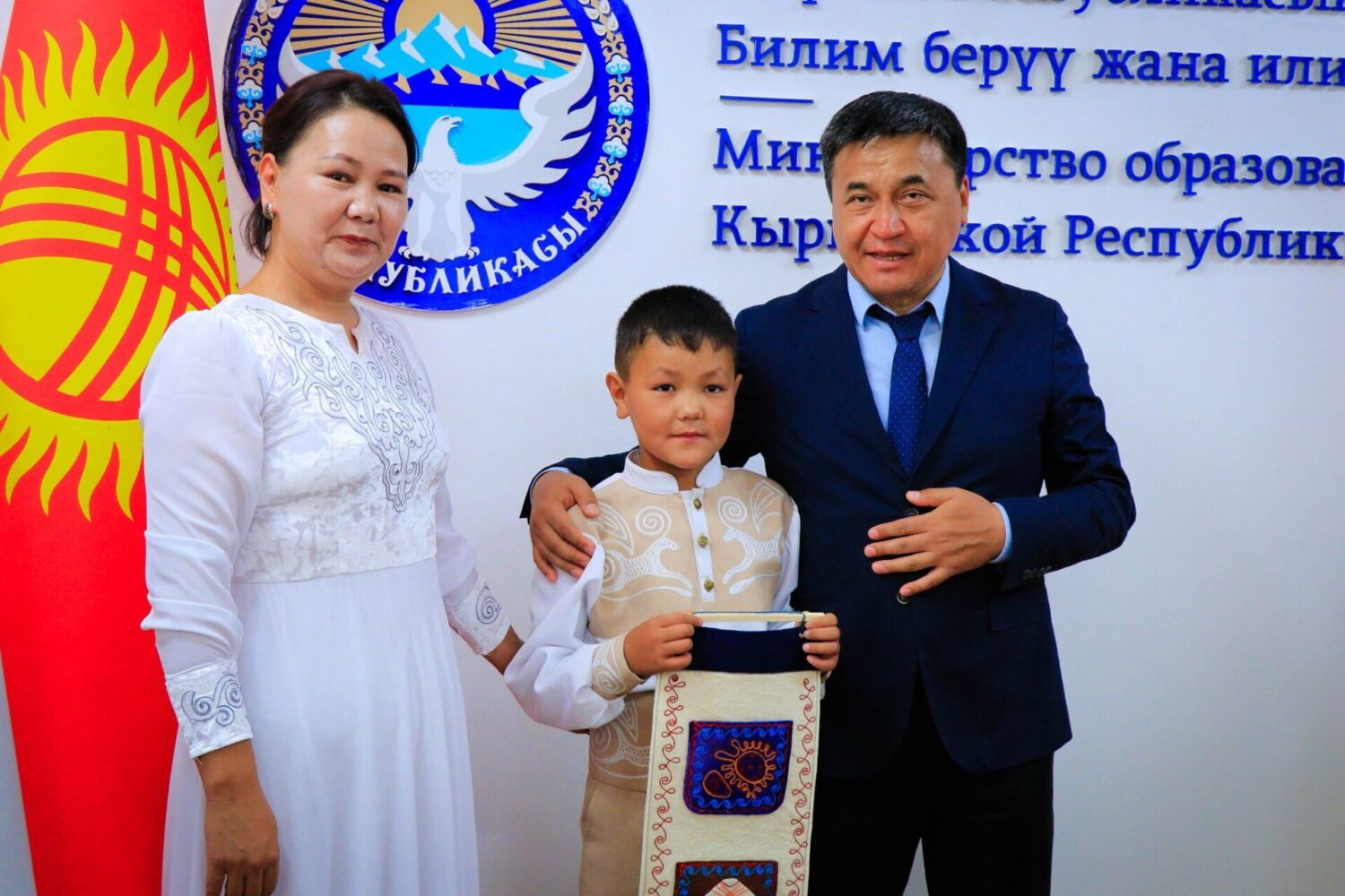 “ЫСЫК-КӨЛ ДОСТОРУН ЧАКЫРАТ-2023” ЭТНО-КАРНАВАЛЫНА 400ДӨН АШУУН БАЛА ЧОГУЛАТ