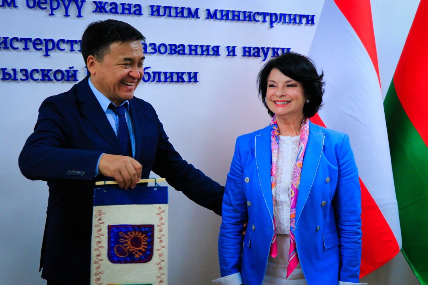 “ЫСЫК-КӨЛ ДОСТОРУН ЧАКЫРАТ-2023” ЭТНО-КАРНАВАЛЫНА 400ДӨН АШУУН БАЛА ЧОГУЛАТ