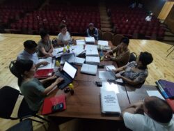 “КЕҢЕШИП КЕСКЕН БАРМАК ООРУБАЙТ”