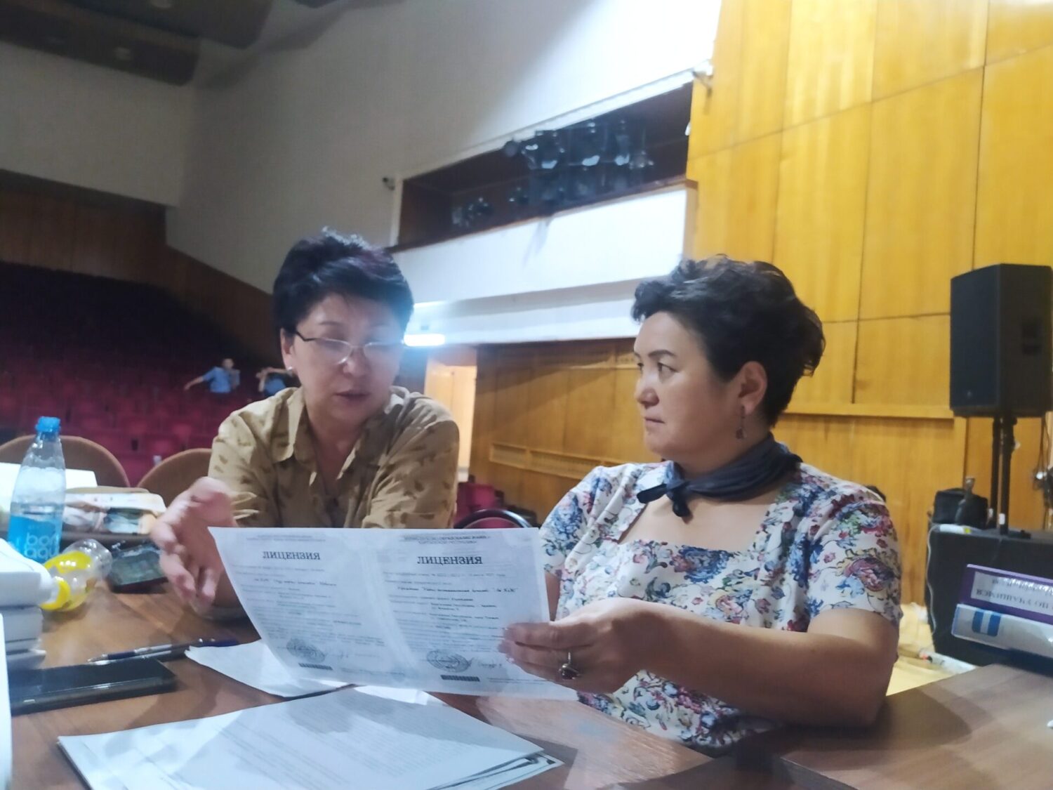 “КЕҢЕШИП КЕСКЕН БАРМАК ООРУБАЙТ”