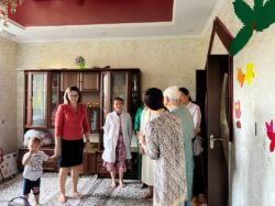 БАЛДАРДЫ КҮТКӨН БАЛА БАКЧАЛАР