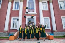 ТалМУ МЕНЕН КЕЛЕЧЕККЕ ЧОГУУ КАДАМ ТАШТА!!!