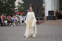 Дүйнөлүк көчмөндөр модасы фестивалынын мааракелик сезону ачылды