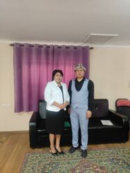 МЕКТЕПКЕ ЧЕЙИНКИ БИЛИМ БЕРҮҮ МЕКЕМЕЛЕРИНИН ТАРБИЯЧЫЛАРЫ БИЛИМДЕРИН ЖОГОРУЛАТЫШТЫ