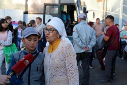 Эмгек министрлиги 215 интернат тарбиялануучуларын жайкы лагерге жөнөттү