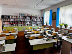 Кара-Кулжада 225 орундуу жаңы мектеп пайдаланууга берилди