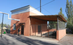 МинКабдын төрагасы Ош облусундагы жаңы ачылган бала бакчалардын ишмердүүлүгү менен таанышты