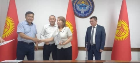 МИНИСТРДИН КОЛДООСУ БИЗГЕ СТИМУЛ БОЛДУ