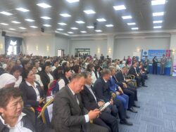 БИЛИМ БЕРҮҮНҮН МЫКТЫЛАРЫ СЫЙЛАНДЫ