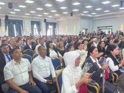 БИЛИМ БЕРҮҮНҮН МЫКТЫЛАРЫ СЫЙЛАНДЫ