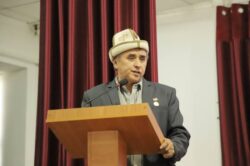 ОРОЗАЛИ САЙДИЛКАНОВ ЖАНА ГАПЫР МАДАМИНОВ III ДАРАЖАДАГЫ “МАНАС” ОРДЕНИ МЕНЕН СЫЙЛАНДЫ