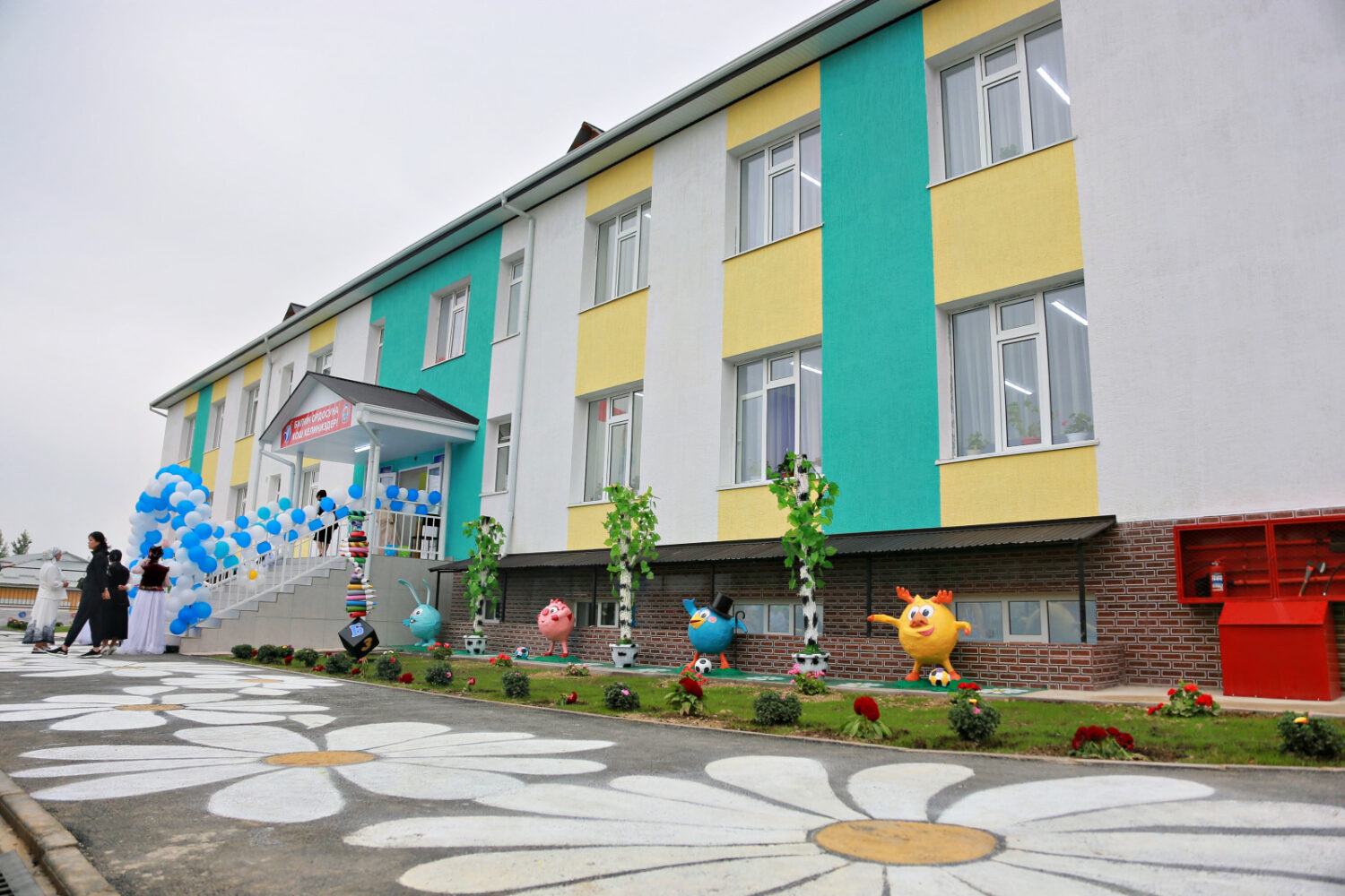 ОШ ШААРЫНДА 100 ОРУНДУУ БАЛА БАКЧА АЧЫЛДЫ