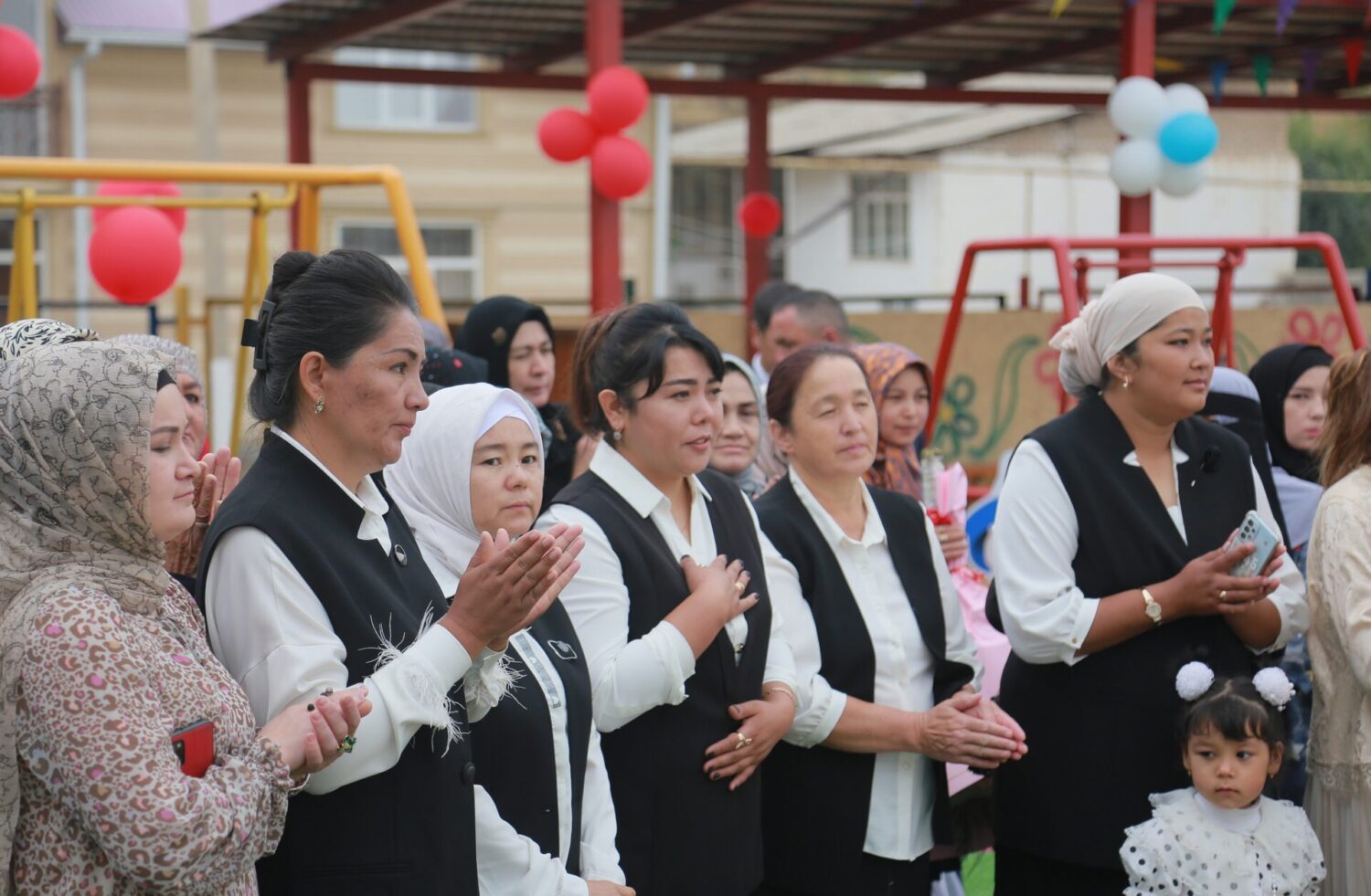 ОШ ШААРЫНДА 100 ОРУНДУУ БАЛА БАКЧА АЧЫЛДЫ