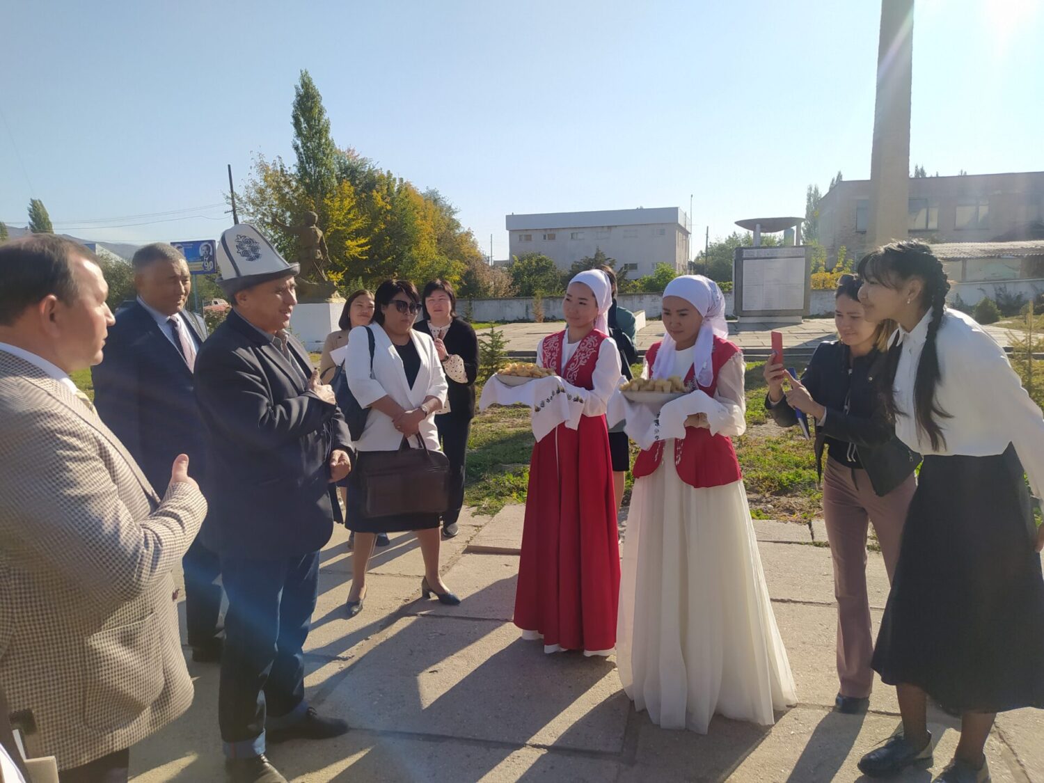 УСТАТТЫН ТАЛАСТАГЫ БИЛИМ САПАРЫ