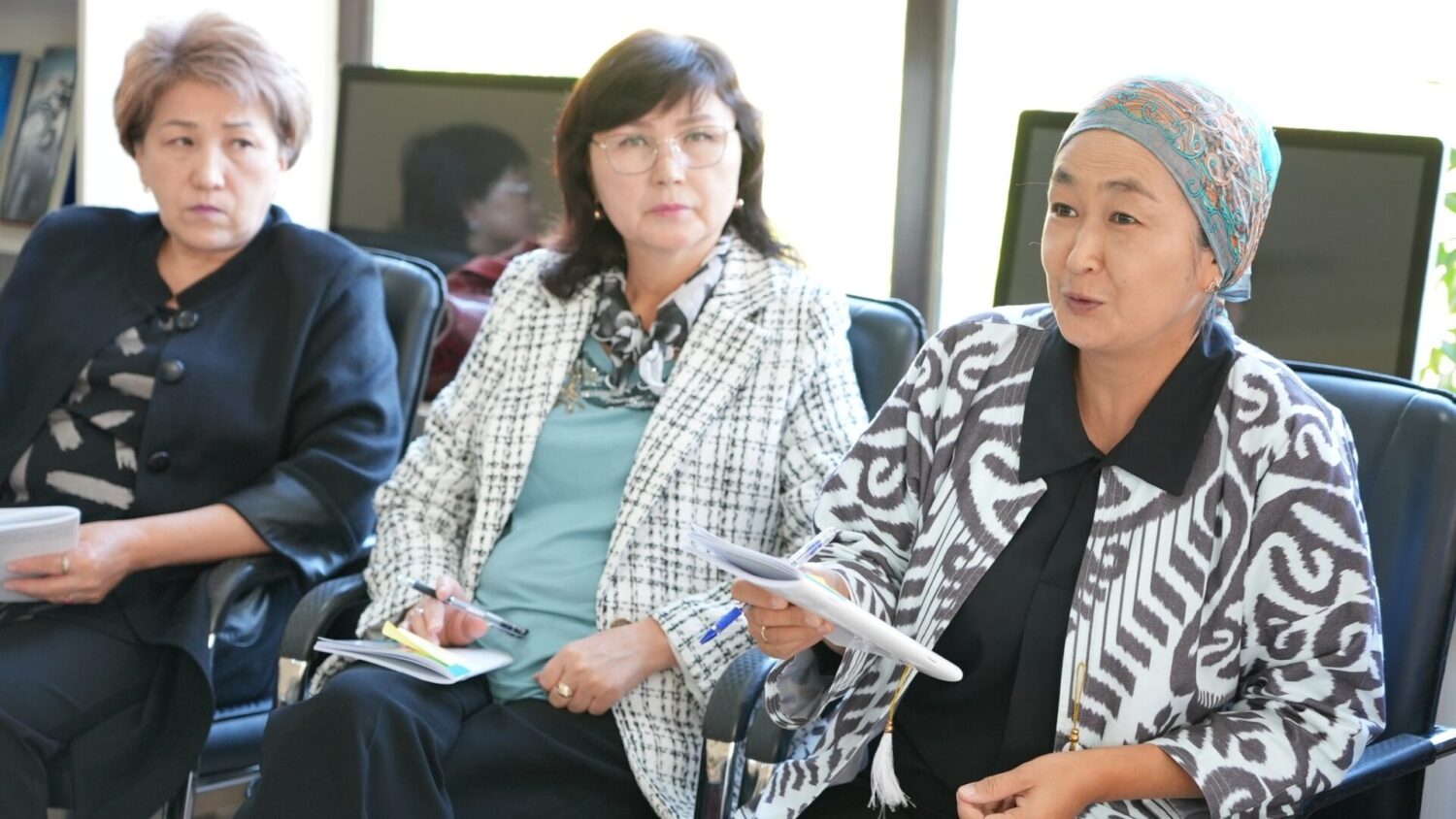 25 ОКУТУУЧУ ИНКЛЮЗИВДИК БИЛИМ БЕРҮҮ БОЮНЧА ТРЕНИНГДЕН ӨТҮҮДӨ