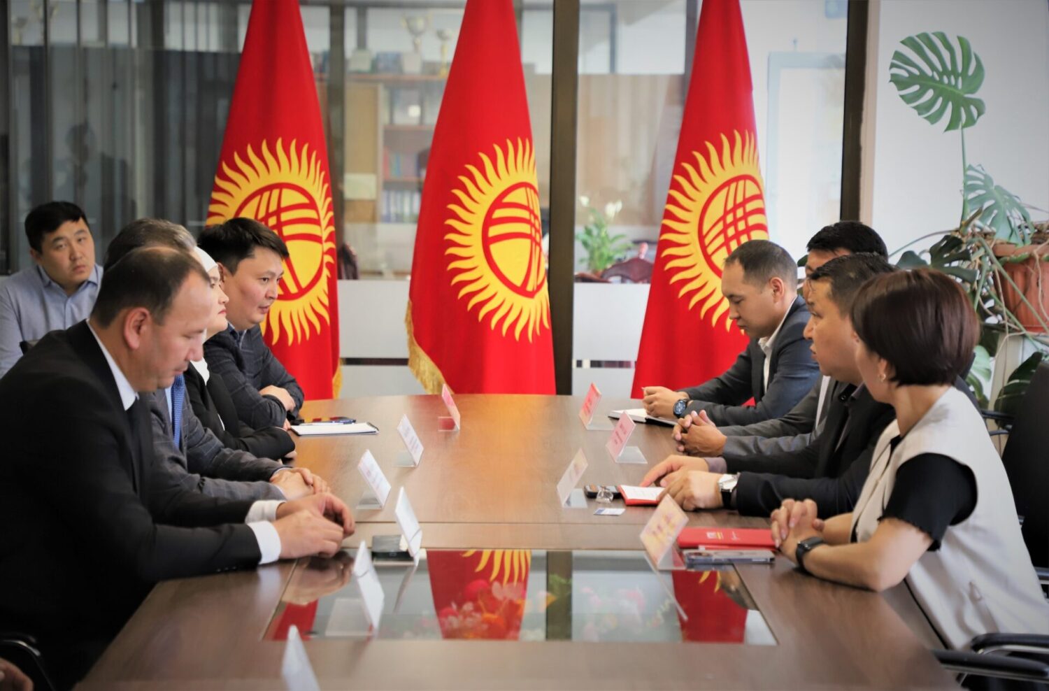 УТРК ЖОЖДОР МЕНЕН КЫЗМАТТАШТЫГЫН ЧЫҢДАЙТ