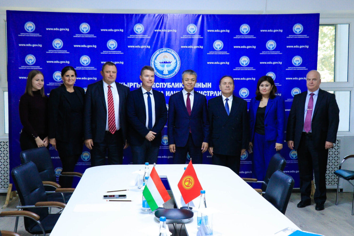 РАСУЛ АБАЗБЕК УУЛУ ВЕНГРИЯ УНИВЕРСИТЕТИНИН ДЕЛЕГАЦИЯСЫ МЕНЕН ЖОЛУГУШТУ