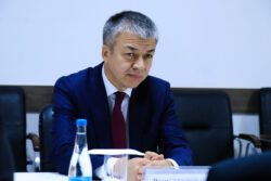 РАСУЛ АБАЗБЕК УУЛУ ВЕНГРИЯ УНИВЕРСИТЕТИНИН ДЕЛЕГАЦИЯСЫ МЕНЕН ЖОЛУГУШТУ