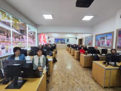 ОРТО КЕСИПТИК БИЛИМ БЕРҮҮ СИСТЕМАСЫНЫН ОКУТУУЧУЛАРЫНЫН КВАЛИФИКАЦИЯСЫН ЖОГОРУЛАТУУ БОЮНЧА ТРЕНИНГ БАШТАЛДЫ