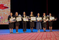 БИШКЕКТЕГИ МЫКТЫ МУГАЛИМДЕР СЫЙЛАНДЫ