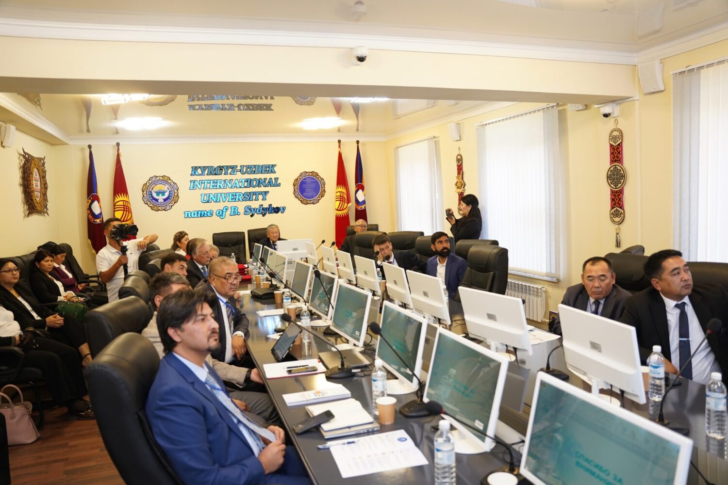 КЫРГЫЗ-ӨЗБЕК ЭЛ АРАЛЫК ФОРУМУ: СУНУШТАР, ЧЕЧИМДЕР