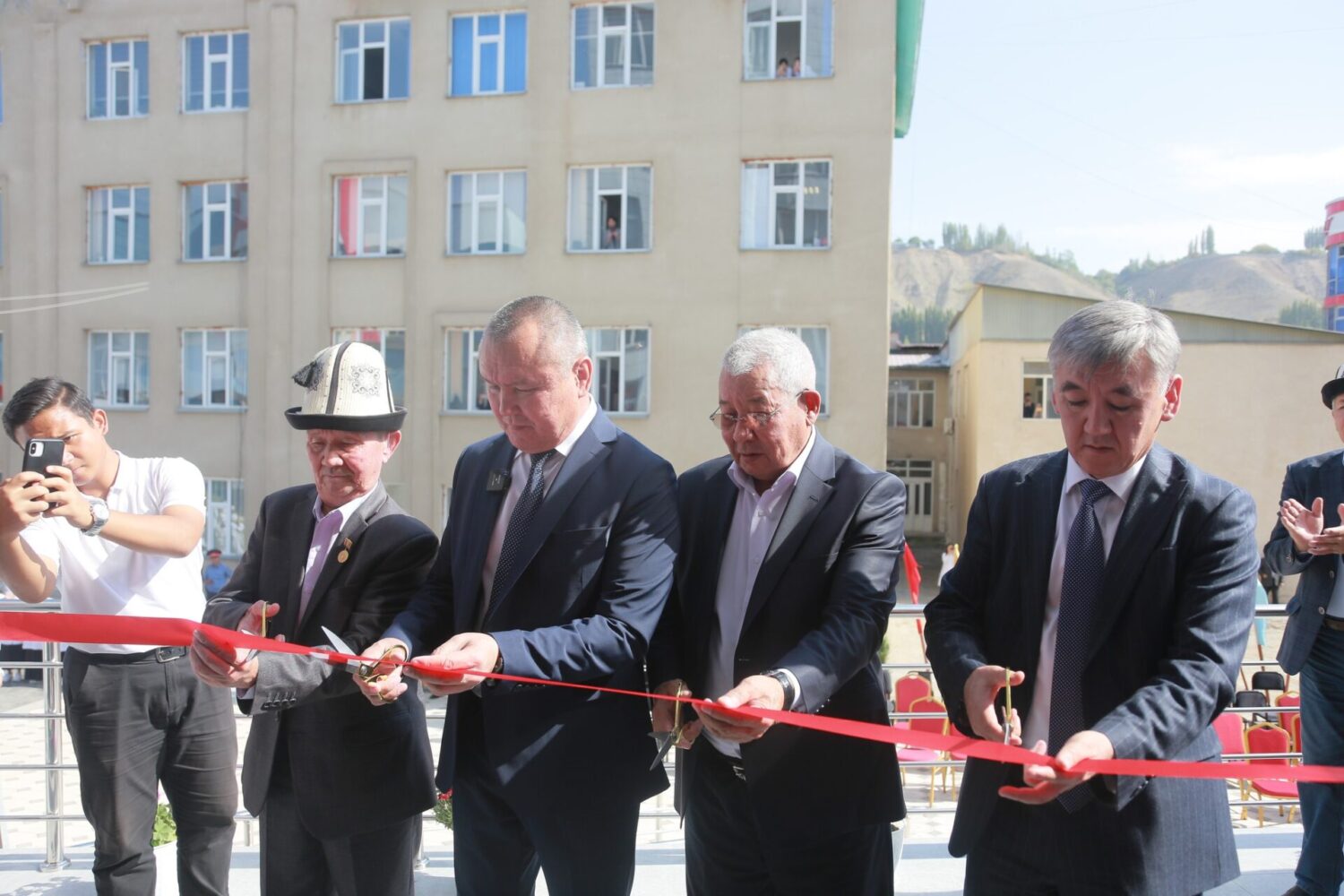 ОКУУ-ЛАБОРАТОРИЯЛЫК КОРПУС ПАЙДАЛАНУУГА БЕРИЛДИ